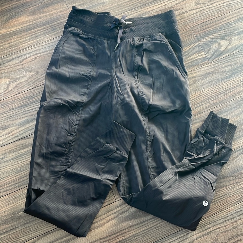 Lululemon studio jogger - black